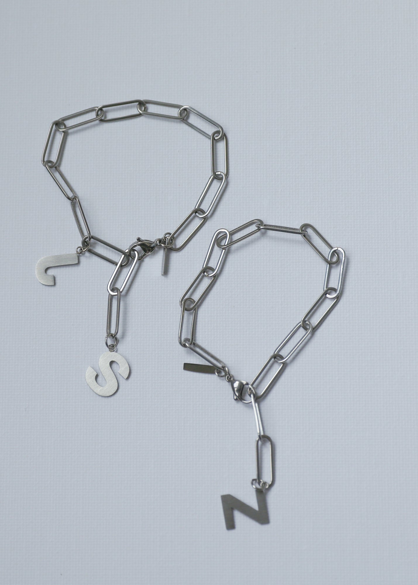 Paperclip bracelet in steel (1 or 2 letters)