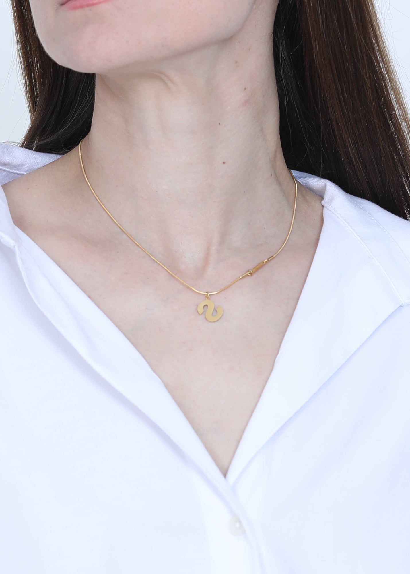 Short Necklace in Gold