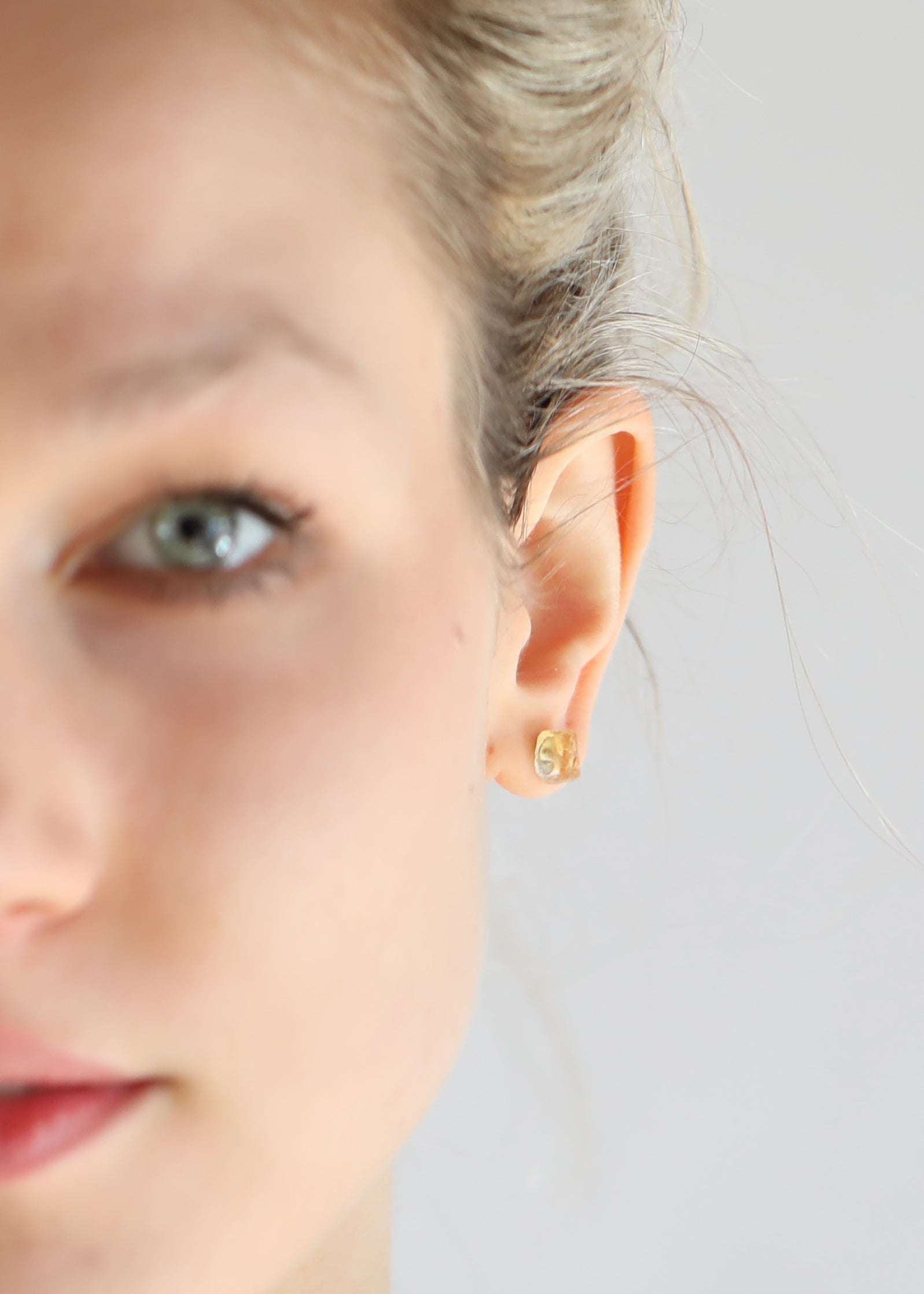 Rock Stud Citrine Earring (single)