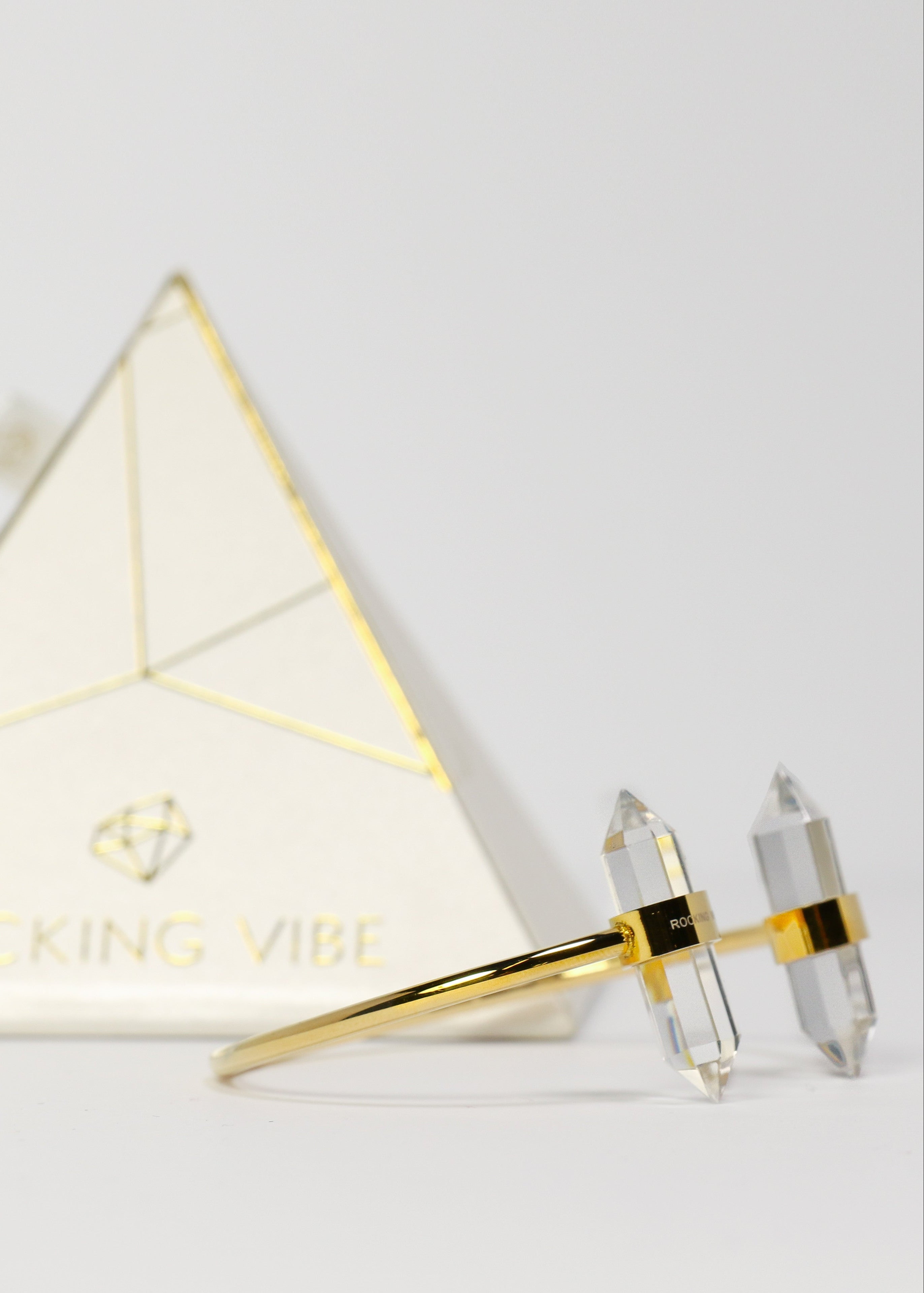 Essence bangle in gold - Rocking Vibe