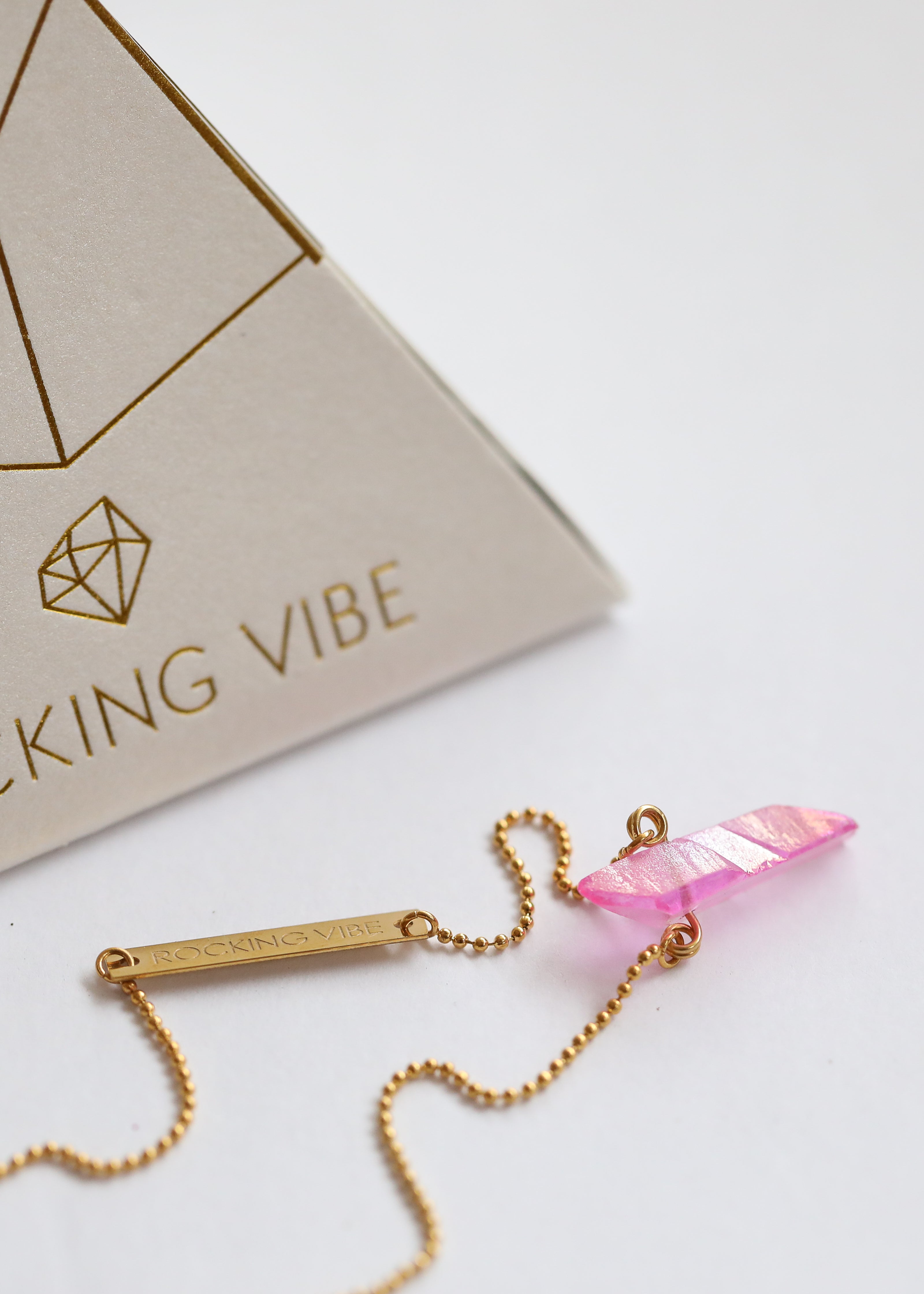 Glow diffuser necklace in pink - Rocking Vibe