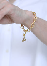 Chunky bracelet in gold