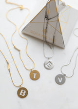 Short Necklace in Gold