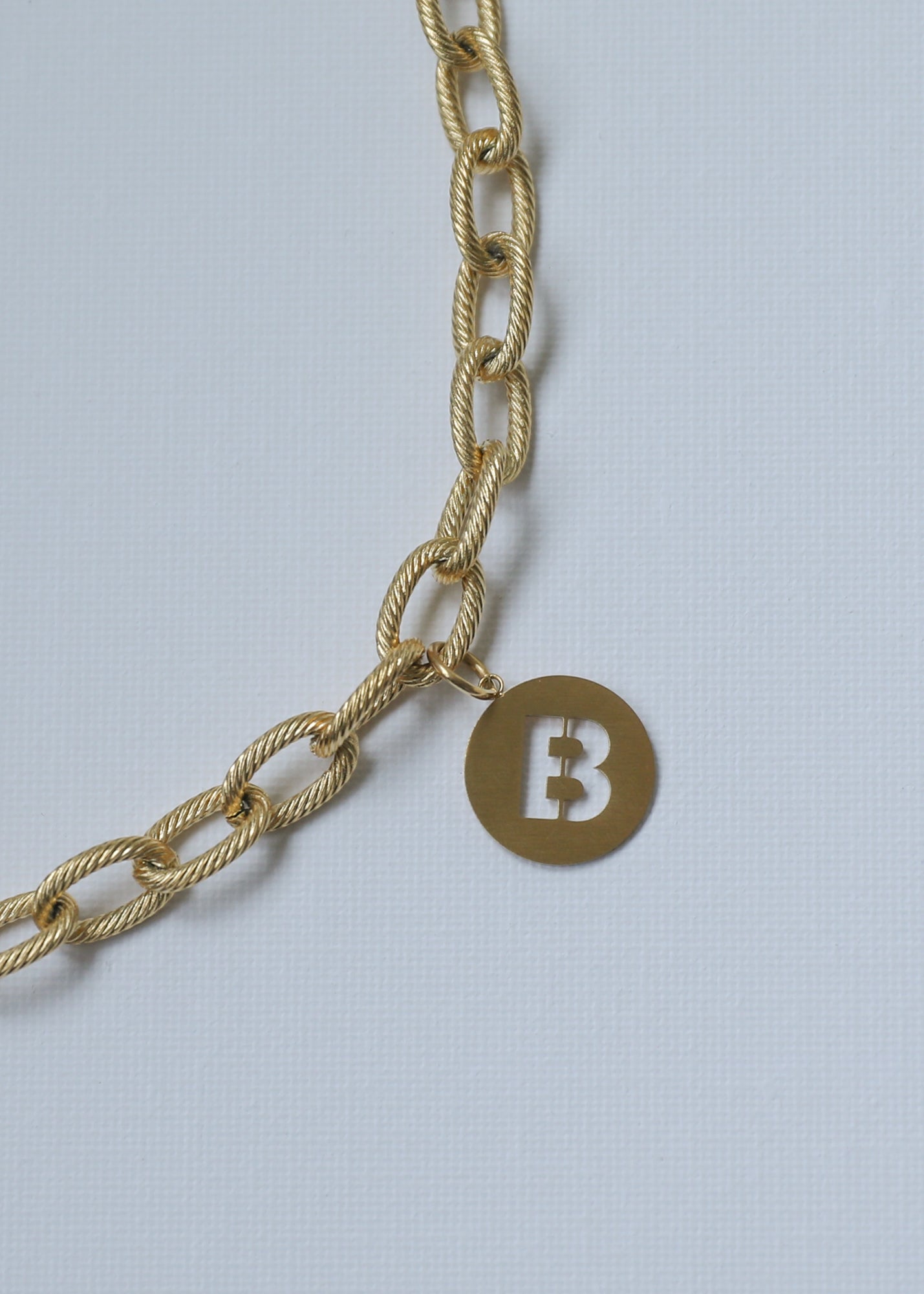 Chunky Statement Necklace in Gold