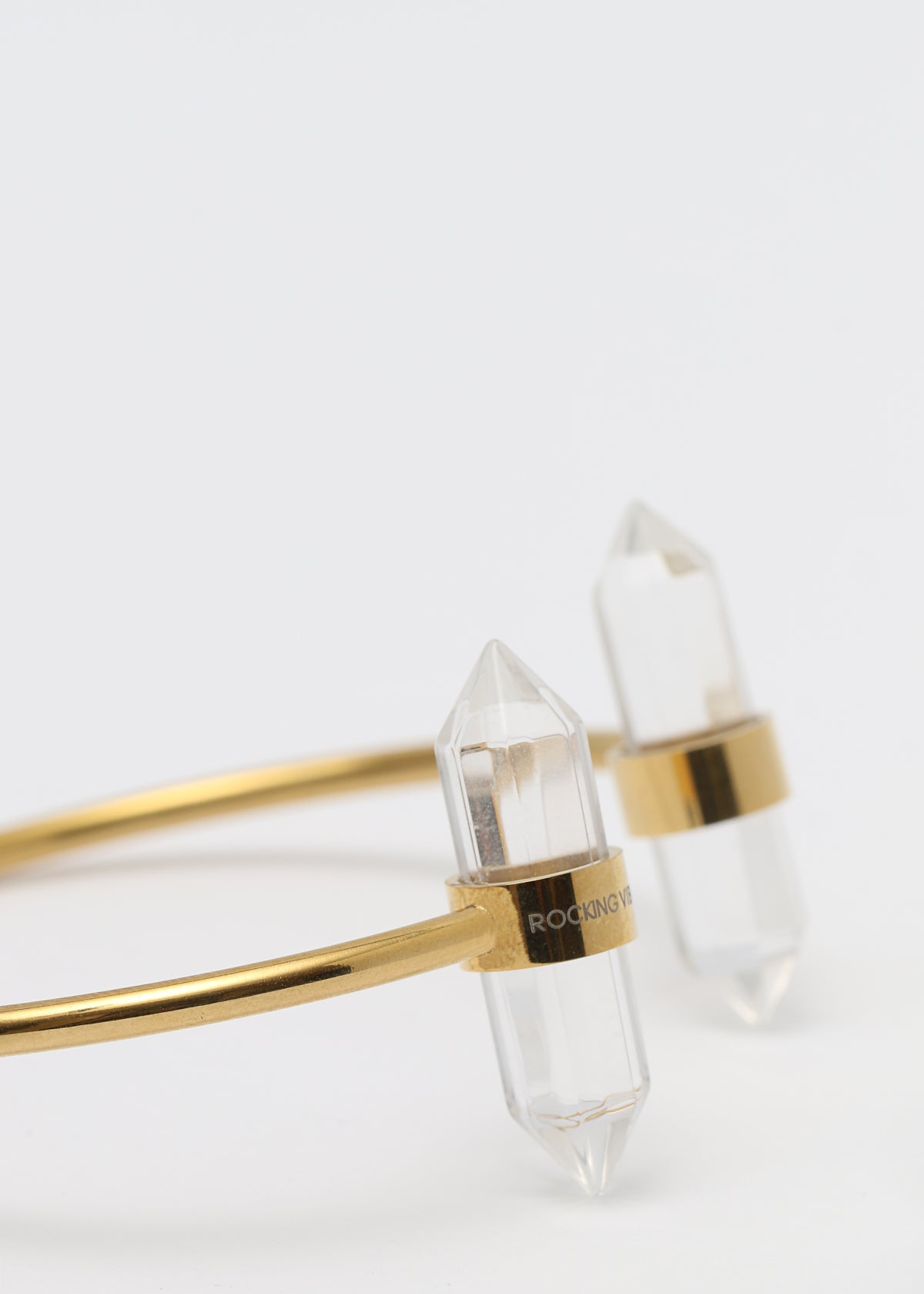 Essence bangle in gold - Rocking Vibe