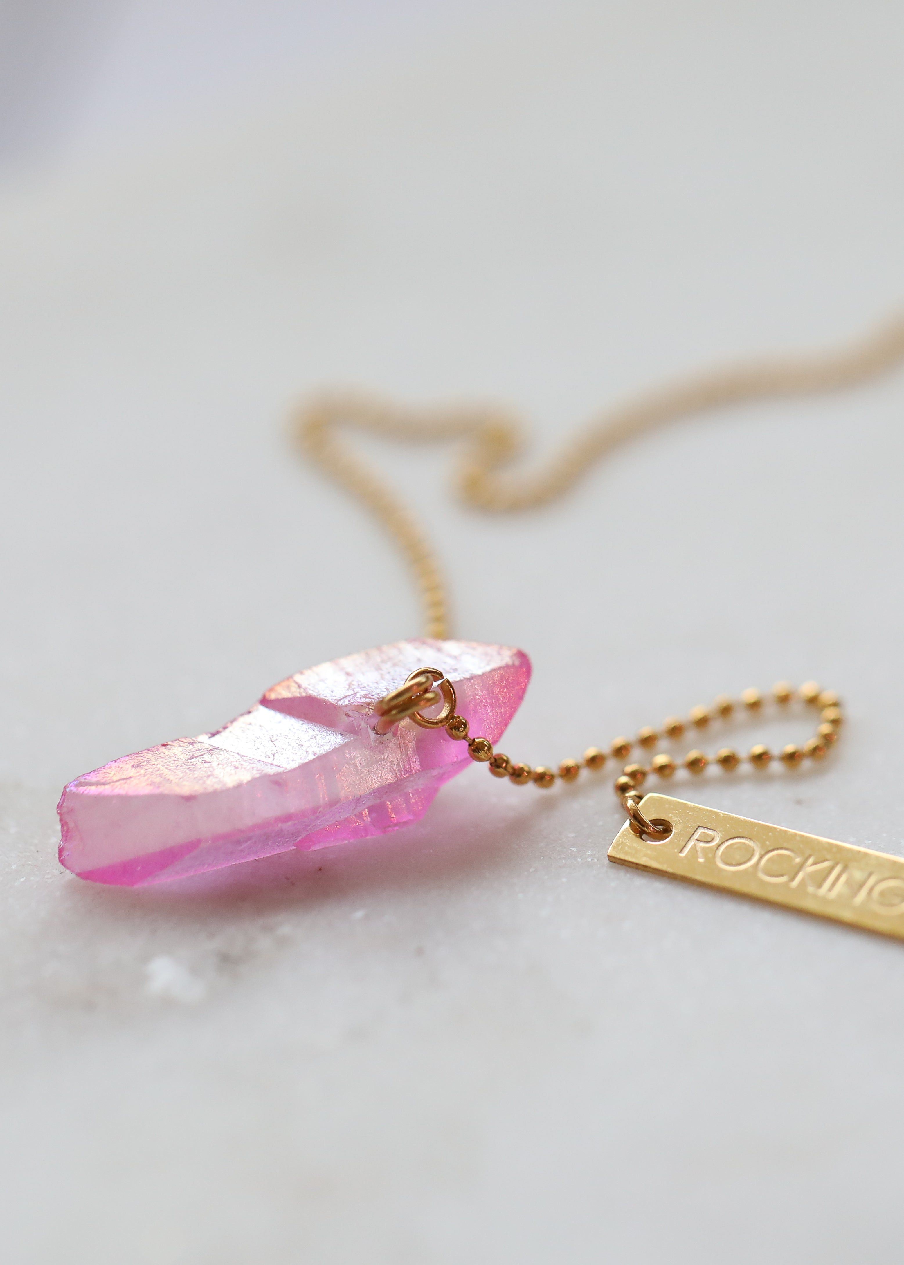 Glow diffuser necklace in pink - Rocking Vibe