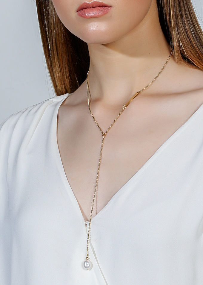 Nurture long diffuser necklace in gold - Rocking Vibe