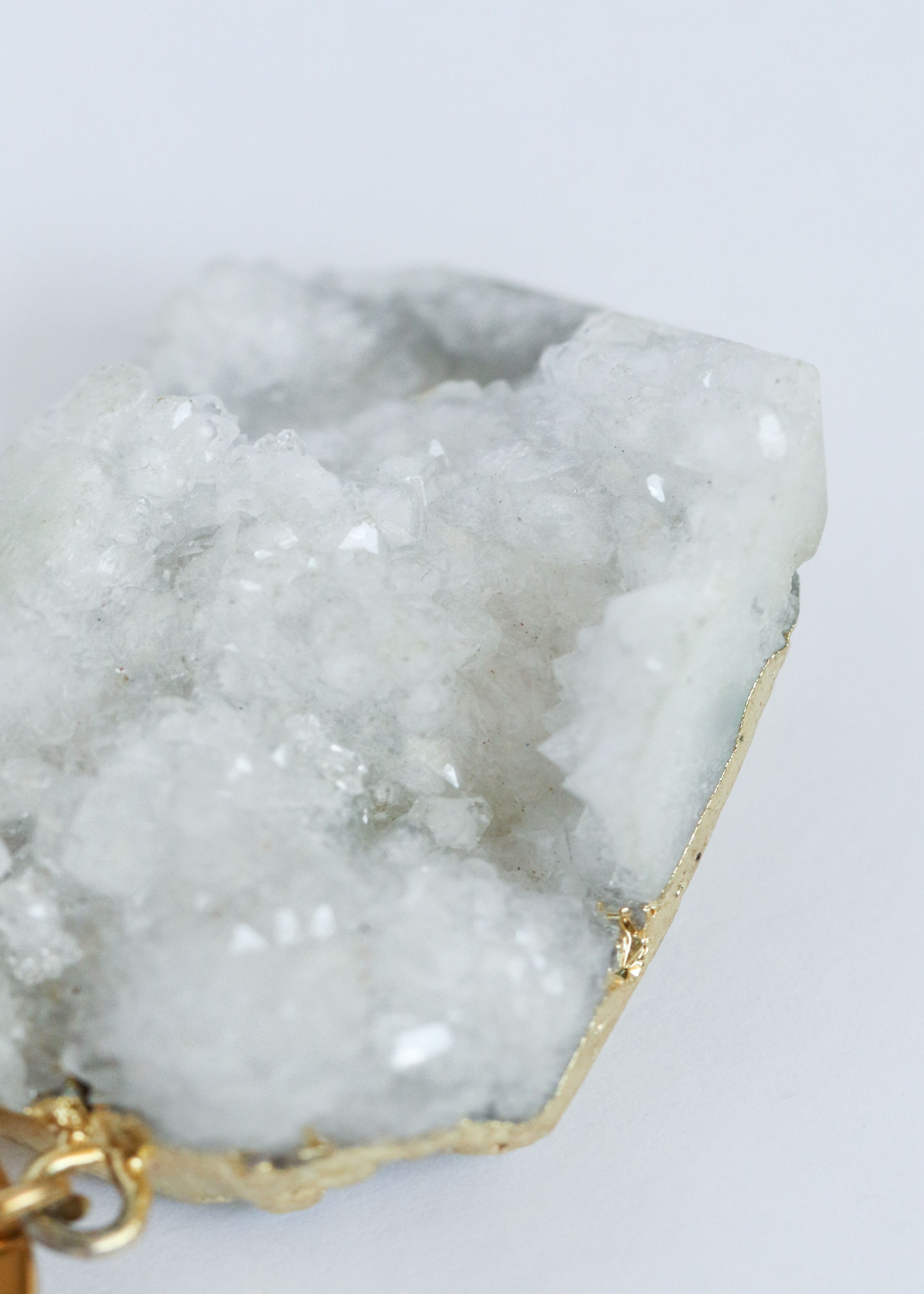 LIMITLESS GOLD- WHITE